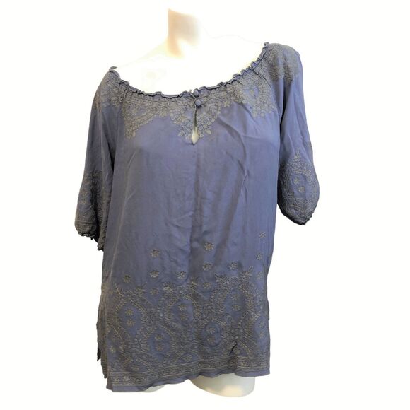 Sundance Embroidered Blouse Tunic Top Pullover Shirt Sz Medium Blue Rayon Floral - Picture 1 of 6